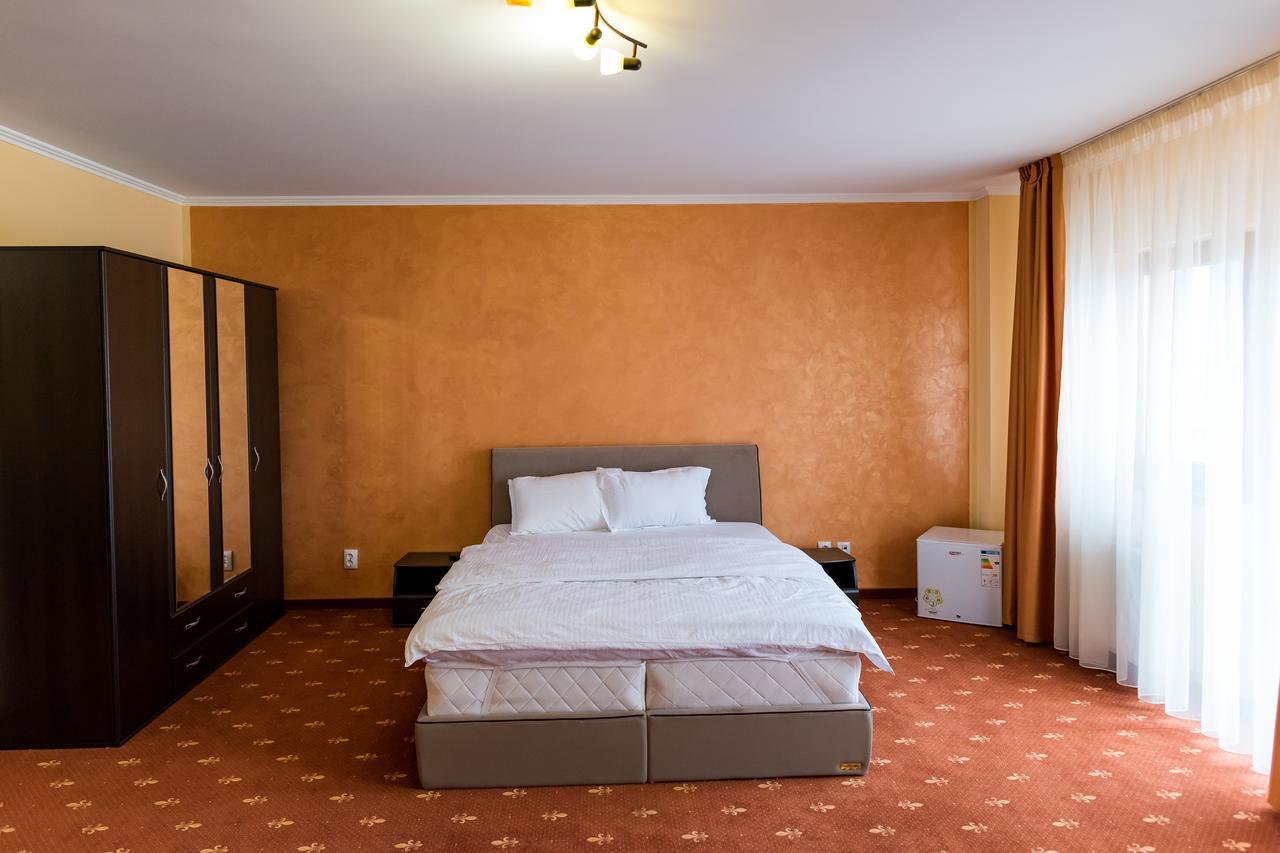 Monte Carlo Reghin Hotel Екстериор снимка