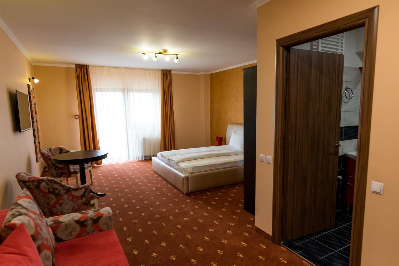 Monte Carlo Reghin Hotel Екстериор снимка